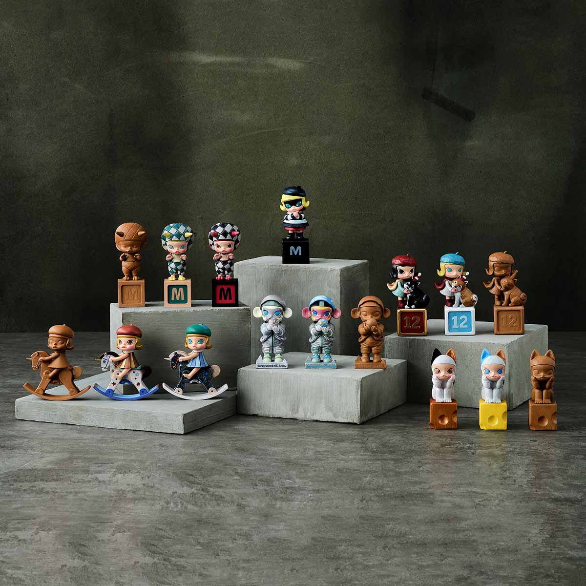 All characters from MOLLY Anniversary Statues Classical Retro Series figures collection