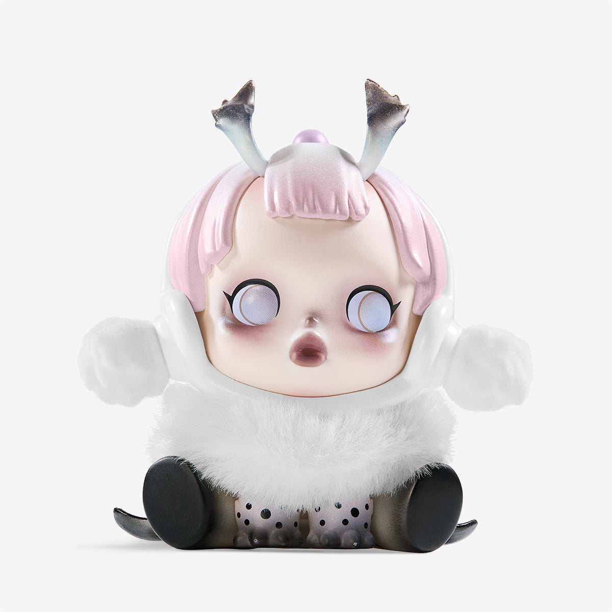 Pop Mart SKULLPANDA The Mare of Animals Series The Moth figure